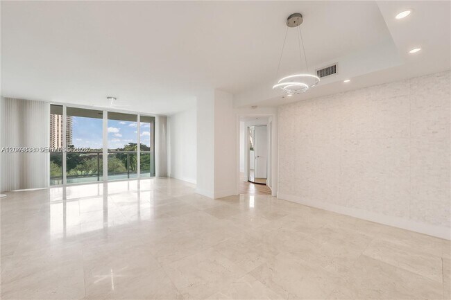 19400 Turnberry Way Unit 321