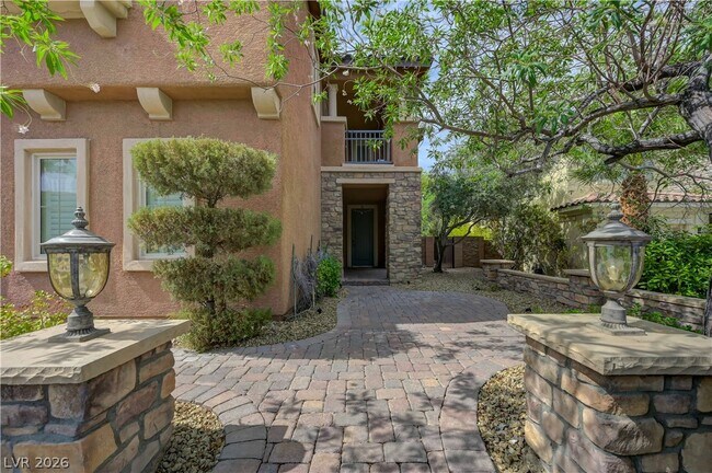 Photo - 1289 Vietti St