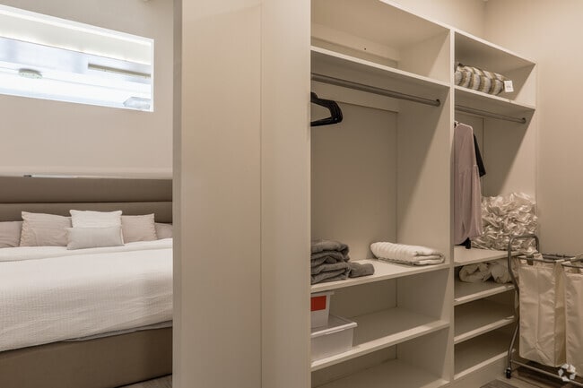 1 Bed/ 1 Bath at The Huffman