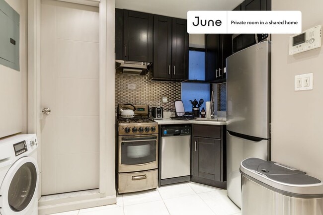 Room in Shared 4 bed/1 bath home in Upper West Side