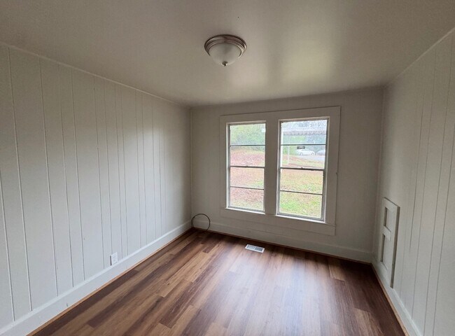 Photo - 5709 13th St S