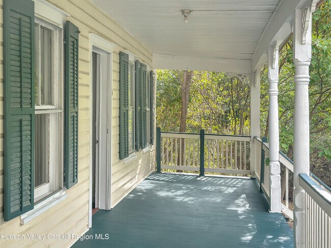 Photo - 72 Meads Mountain Rd