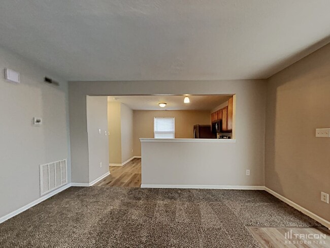 Photo - 1640 Composer Way