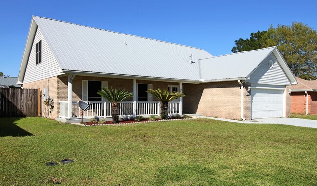 Photo - 414 Whirlaway Ct