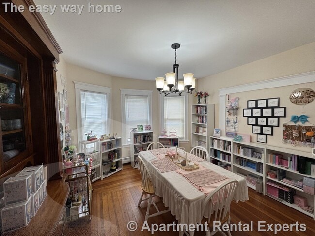 Photo - 1027 Broadway