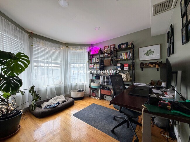 Photo - 31 Humphreys St Unit 3