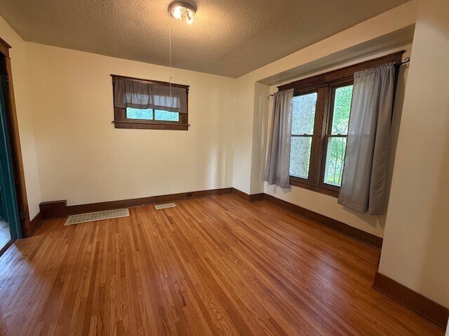 Building Photo - 1832 Pennsylvania Ave Rental