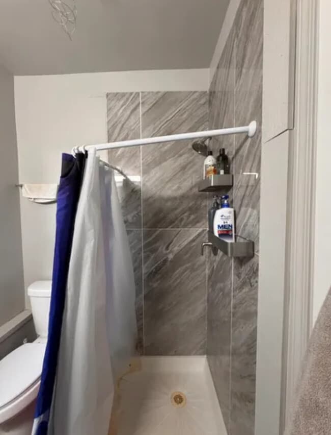 Photo - 404 Warner St