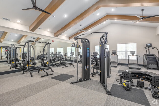 FITNESS CENTER - Madison Trails