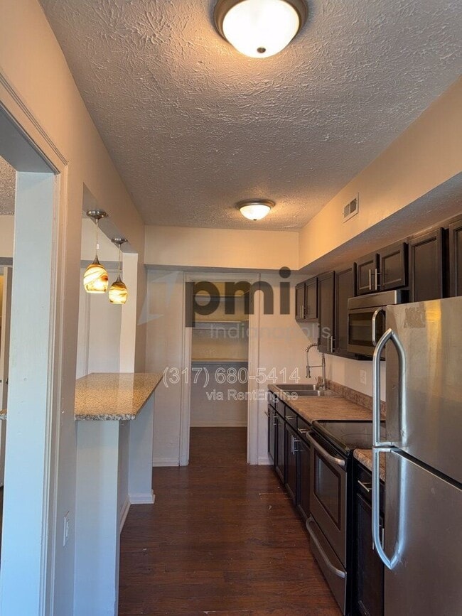 Photo - 1 W 28th St Unidad 703