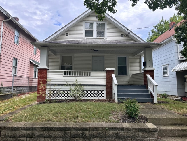 Building Photo - 1266 Girard St Rental