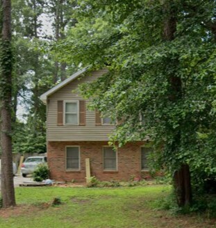 Photo - 737 Swamp Creek Dr House
