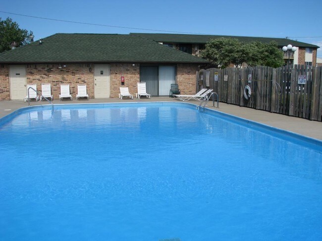 Photo - Breckenridge Apartments