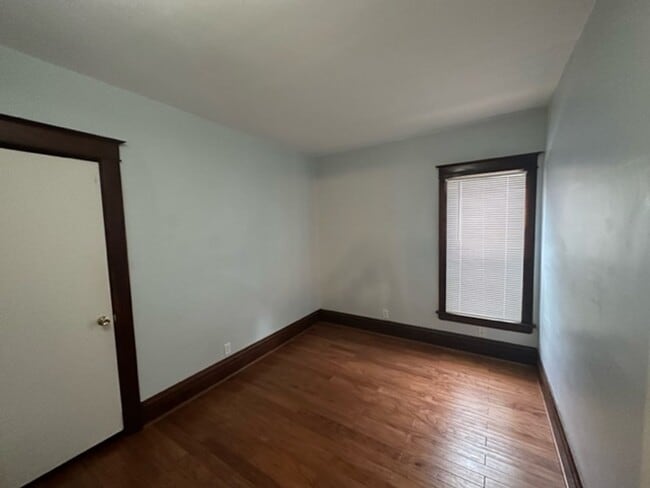 Photo - 1217 March St