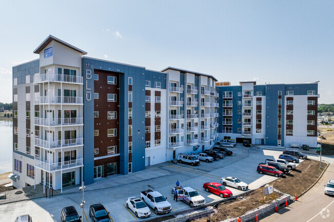 Building Photo - The BLU on Lorraine Rental