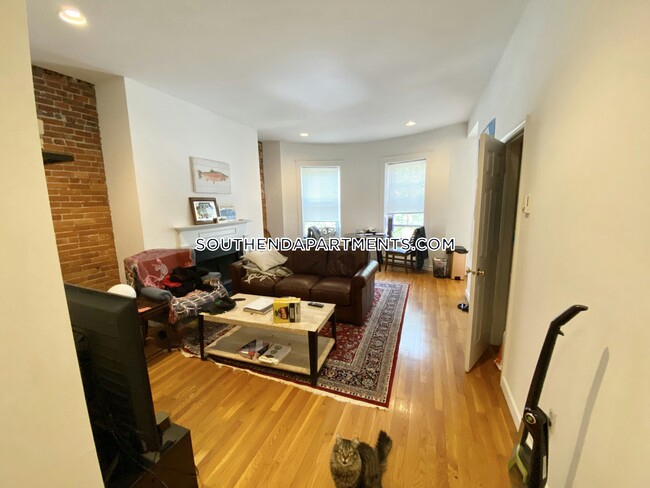 Photo - 1742 Washington St Apartment Unit 2