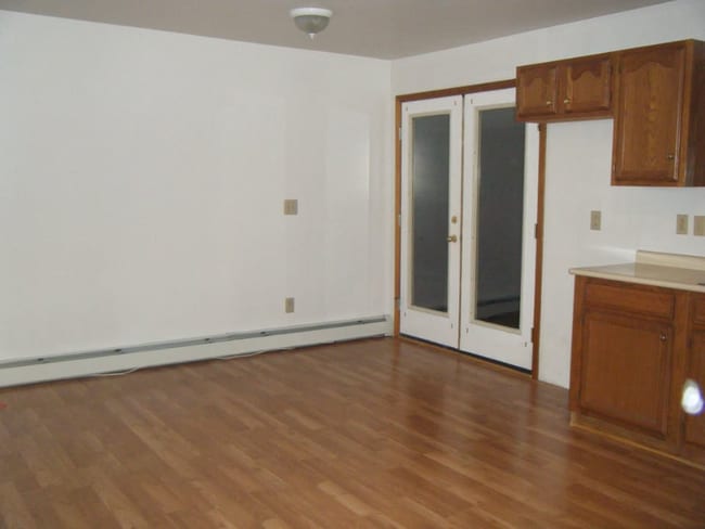 Photo - 921-923 S Kelley Rd