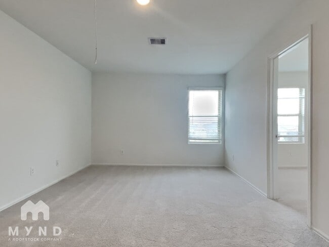 Photo - 9406 Kash Point Ct