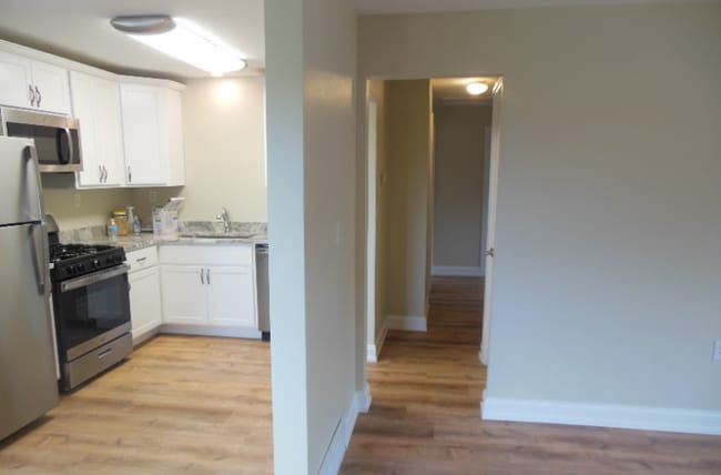 Photo - 306 Eutaw St