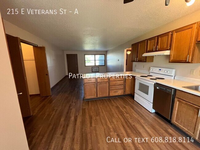 Photo - 215 E Veterans St Unit A