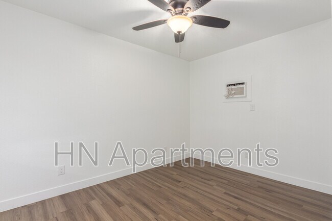 Photo - 2412 E Monroe St