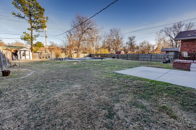 Photo - 1937 S Fulton Ave