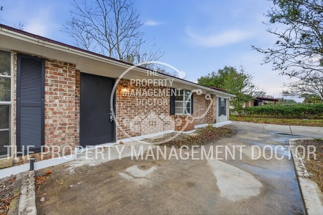 Photo - Modern 3/2 with an office Renovated Home in Orange Park - Ready for Immediate Move-In!
