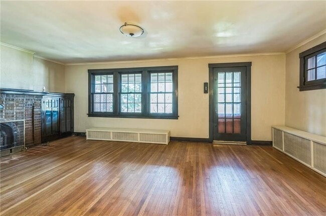 Photo - 3482 Beechwood Blvd