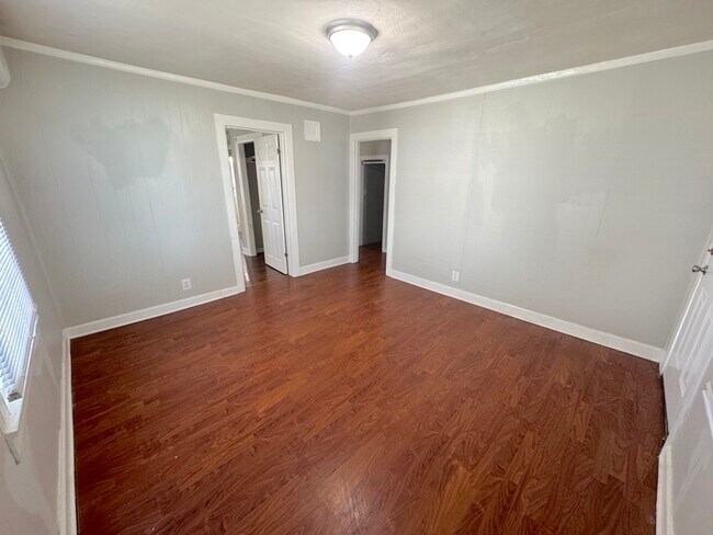 Photo - 104 Cushing St