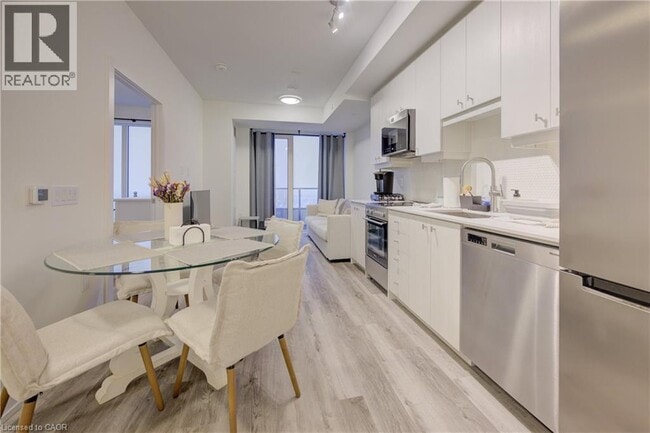 Photo - 15 Wellington St S Unité 2614