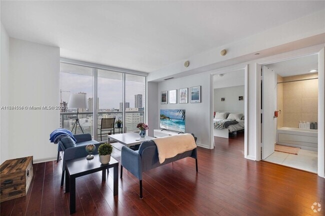 Building Photo - 50 Biscayne Blvd Unit 2407 Rental