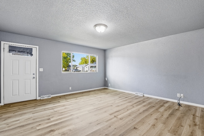 Photo - 2104 Prairie Ave