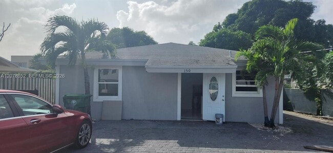Photo - 150 NW 17th Ct