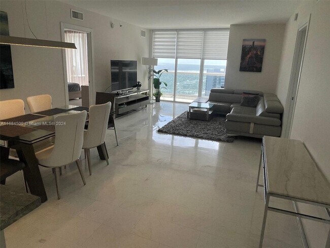 Photo - 1830 S Ocean Dr Unidad 2604