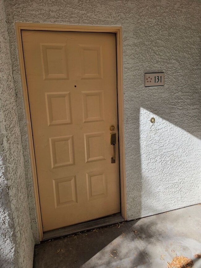 Building Photo - 8452 Boseck Dr