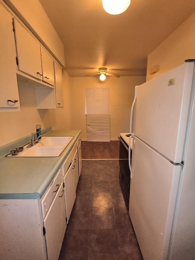 Photo - 2046 Shaftesbury Rd Unidad 2046