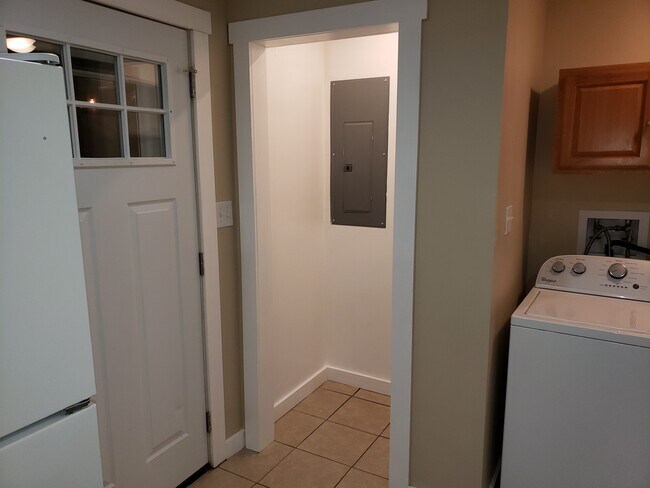 Photo - 1703 Wright Blvd