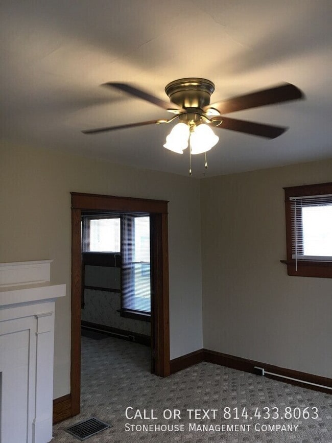 Photo - 3603 Maple St