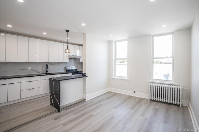 Photo - 67-17 Myrtle Ave Unit 3F