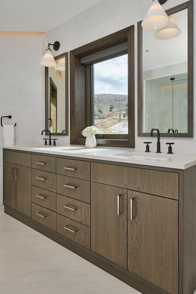 Photo - Luxury Snowmass Limelight Penthouse