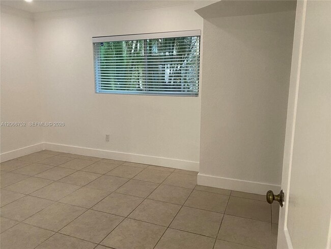 Photo - 1 Edgewater Dr Unit 103