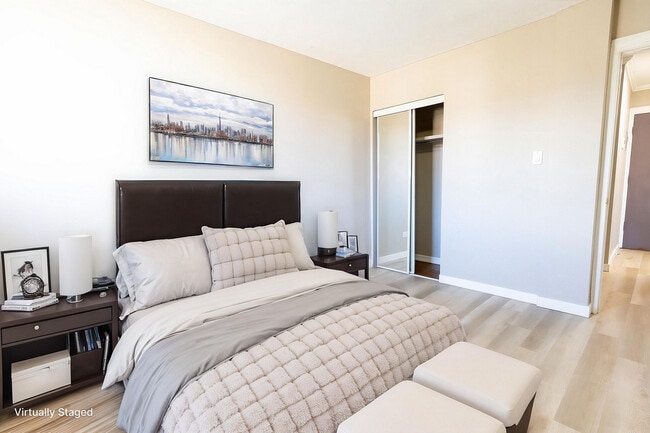 Building Photo - Sunalta 19