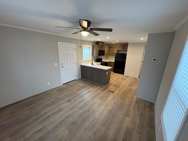 Photo - 8907 Beechwood Dr