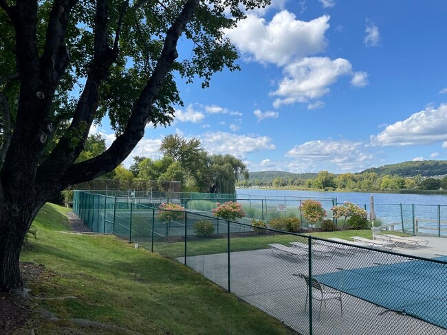 Photo - 12 Boulevard Dr