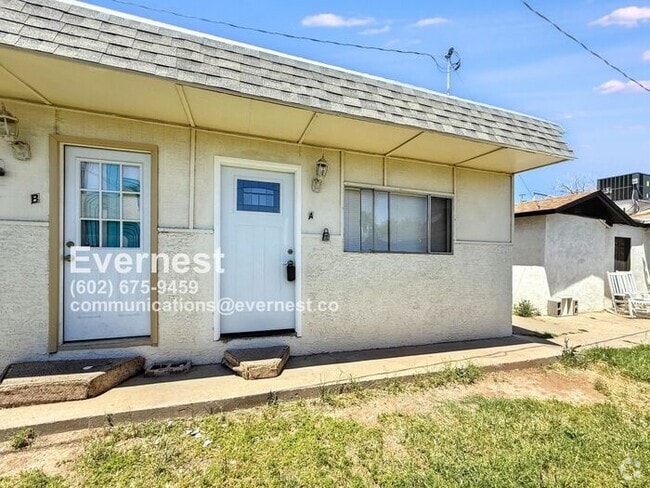 Building Photo - 2525 E Willetta St Rental
