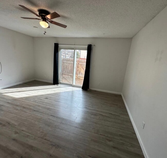 Photo - 3 BED 2 BATH TOWNHOME CENTRALLY LOCATED IN COLORADO SPRINGS!!!
