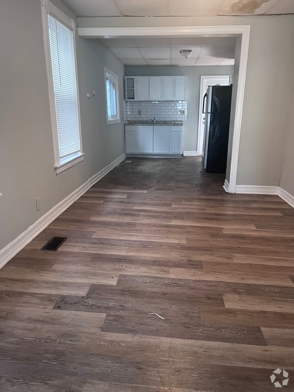 Building Photo - 2103 Niagara St Unit 1 Rental