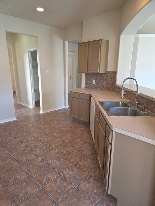 Photo - 5419 Bear Hunters Dr