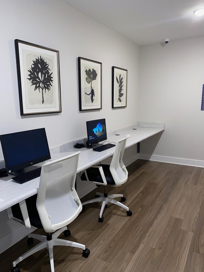 Business Center - Symphony