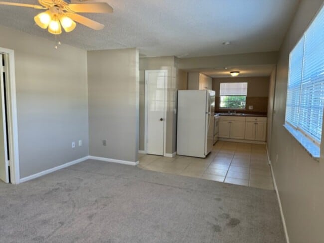 Photo - Great Location, Community Pool! Cable, Water and Sewer are INCLUDED!